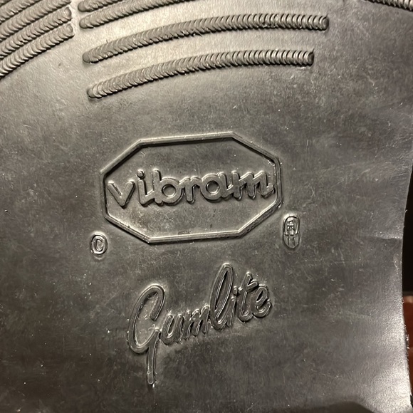 Florsheim casual Oxford shoes. - Picture 4 of 11